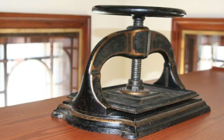 Antique book press